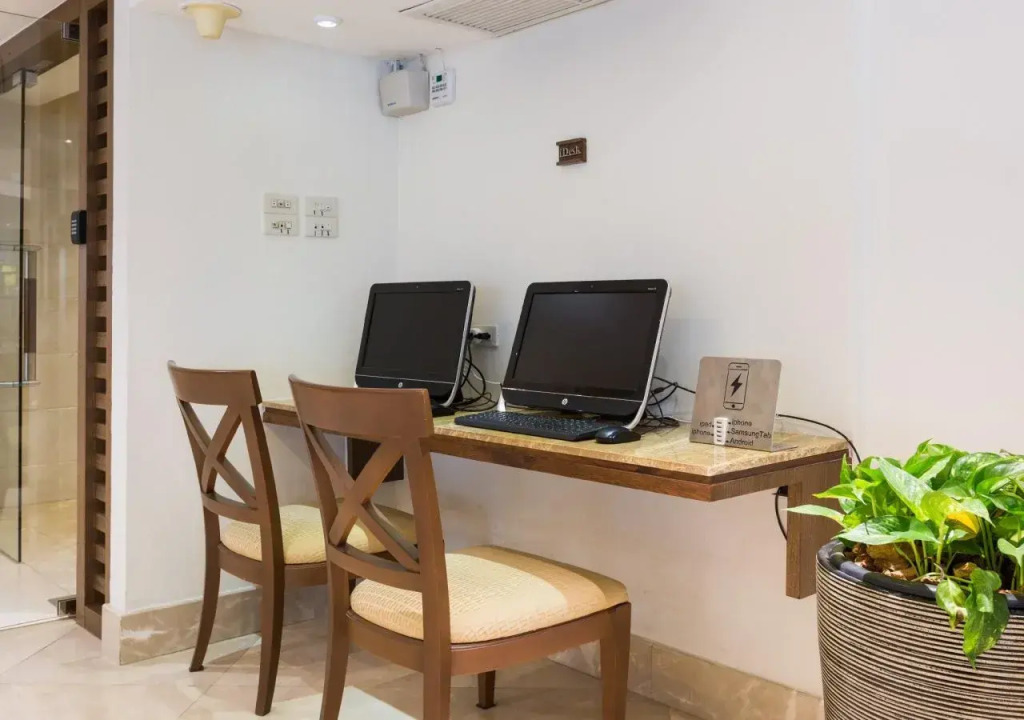 Thomson Hotel Huamark