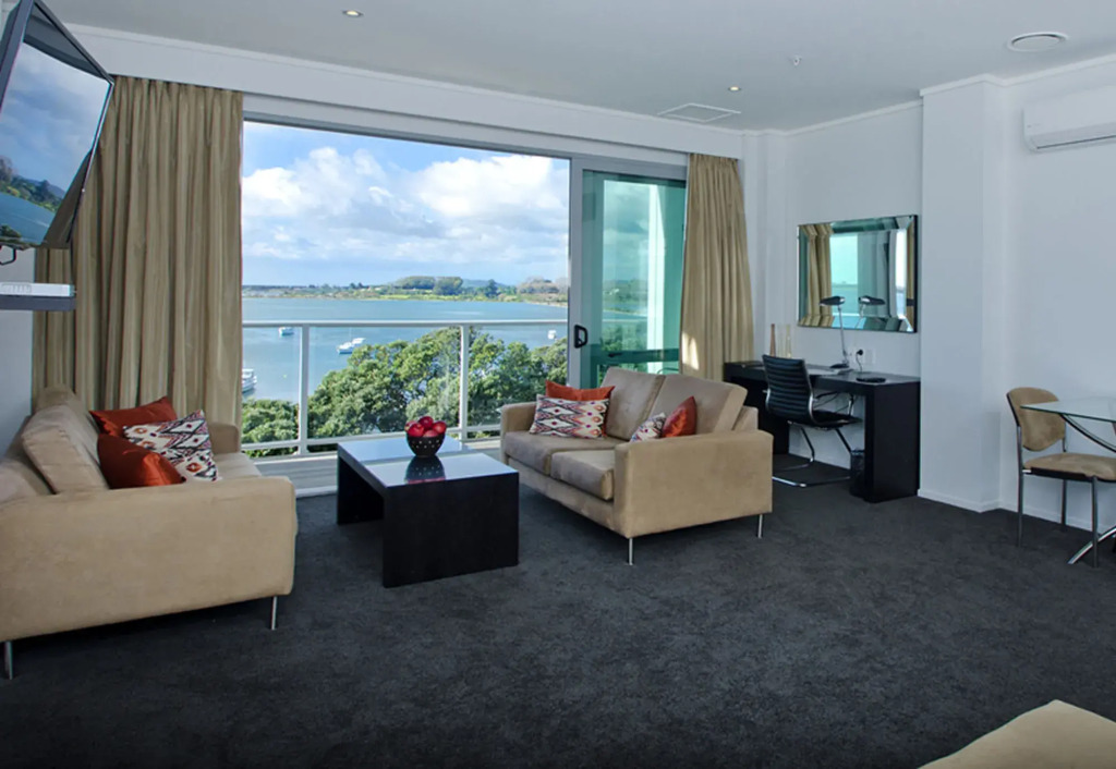 Hotel on Devonport