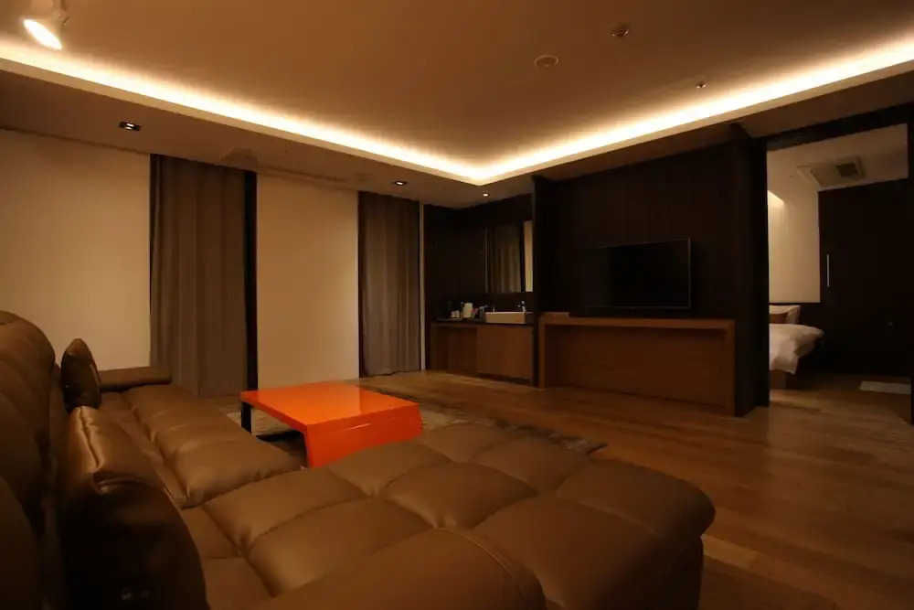 Incheon Ali Suite Hotel