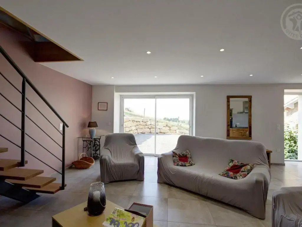Maison de vacances rénovée pour 10 pers. avec fibre internet, terrasses et cour privative - FR-1-496-215