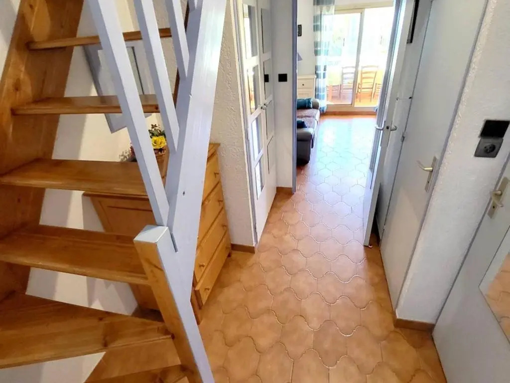 Appartement Six-Fours-les-Plages, 3 pièces, 6 personnes - FR-1-316-90