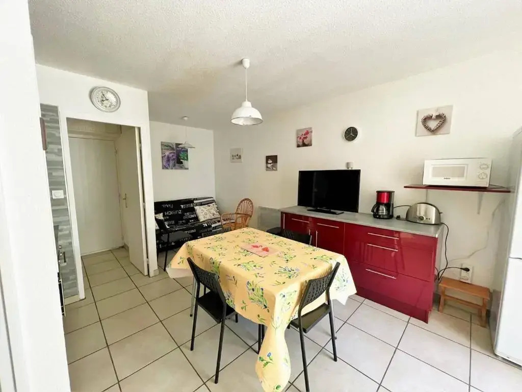 Appartement Le Grau-du-Roi, 2 pièces, 4 personnes - FR-1-307-187