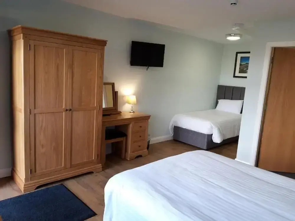 Standing Stones Lodge