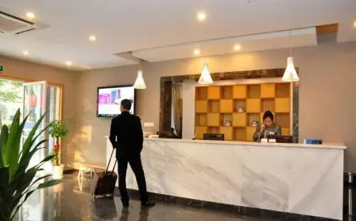 Xinyu Hotel (Hangzhou Zhejiang University Huajiachi Campus)