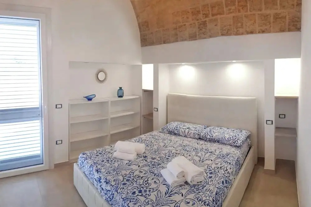 Villa Pescoluse with Pool and Sea View - Happy Rentals