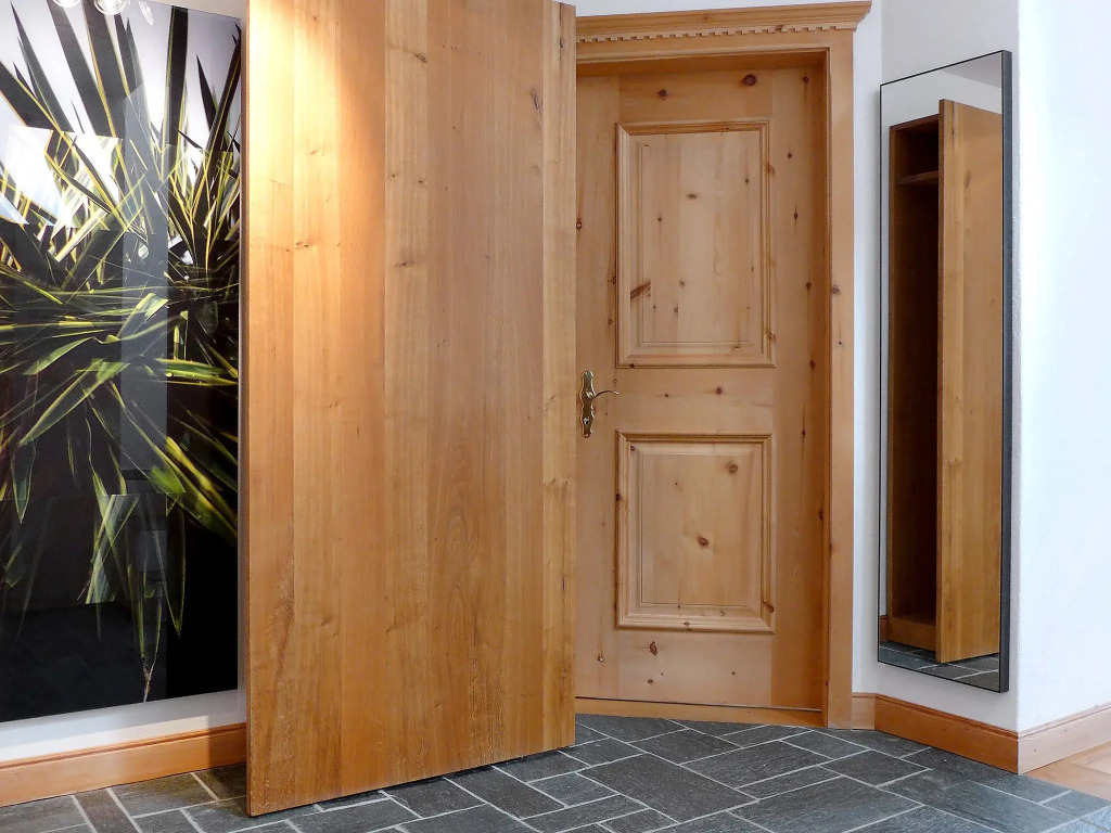 Apartment Chesa Vadret 12 by Interhome