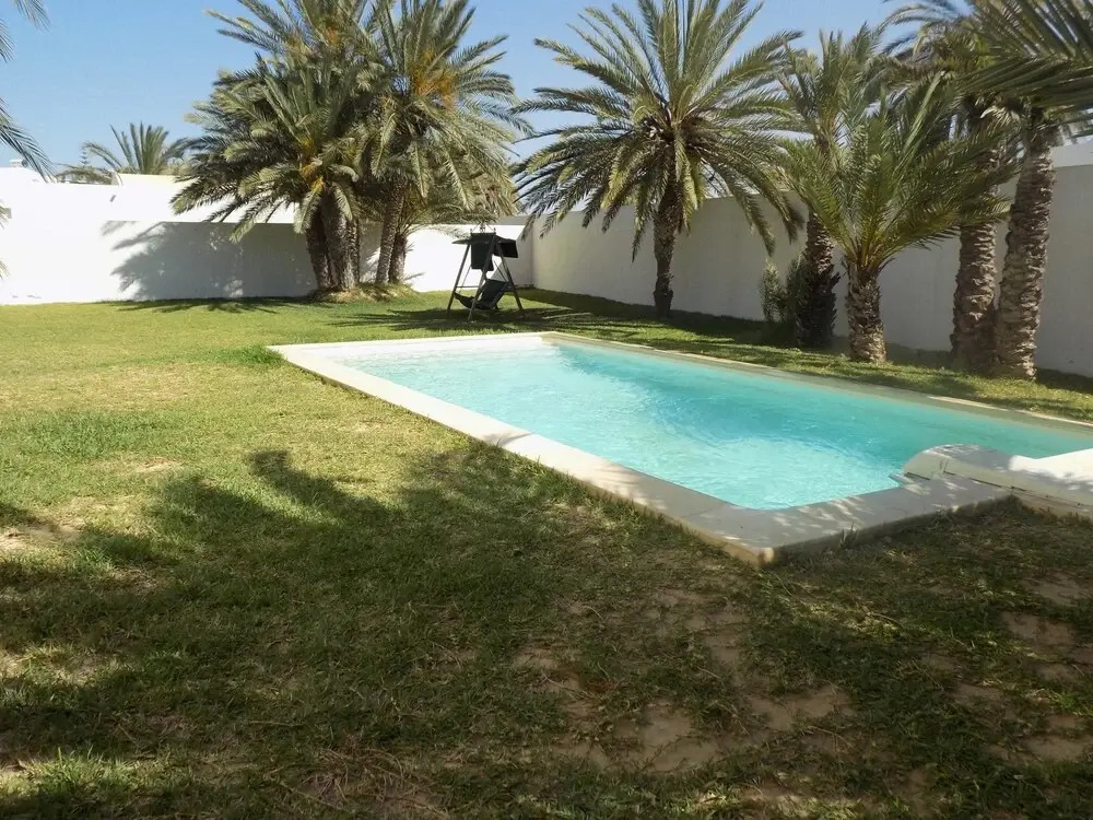 House With 4 Bedrooms in Sidi Mehrez, With Pool Access, Enclosed Garde