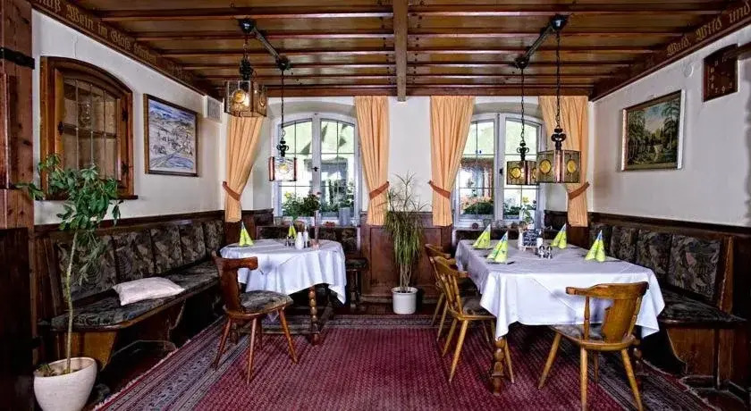 Hotel Zum Goldenen Hirsch