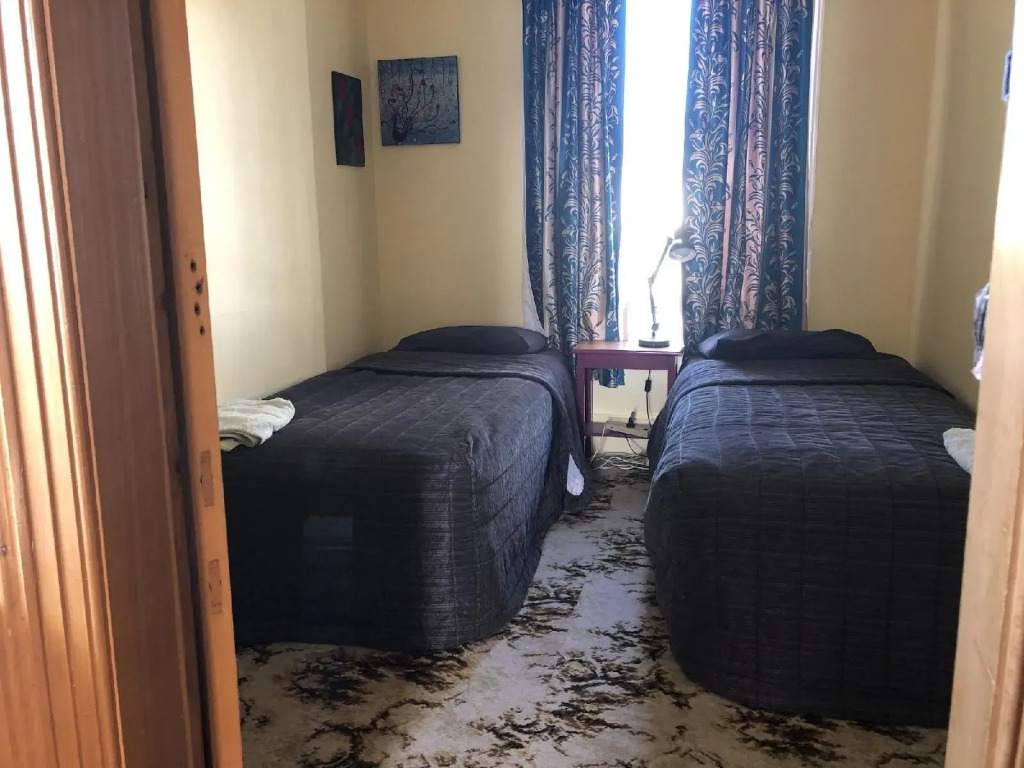 Empire Hotel Backpackers