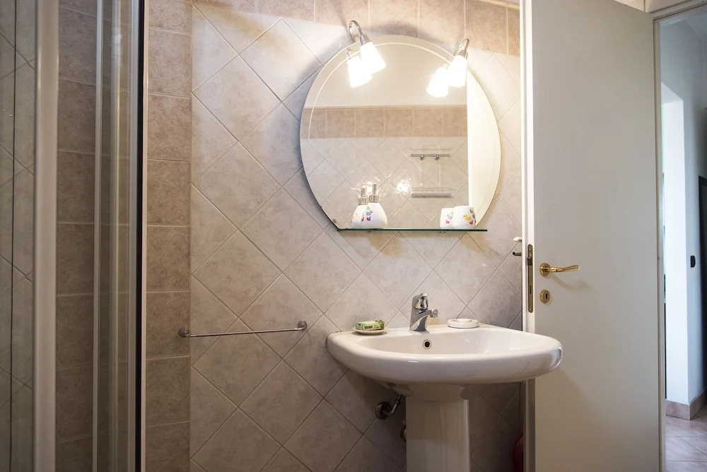 Typical Apartment on River Naviglio / Darsena