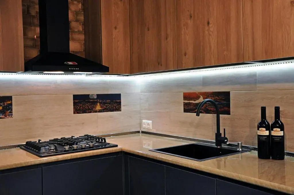 Luxury 4-Bedroom Apartment In The Center