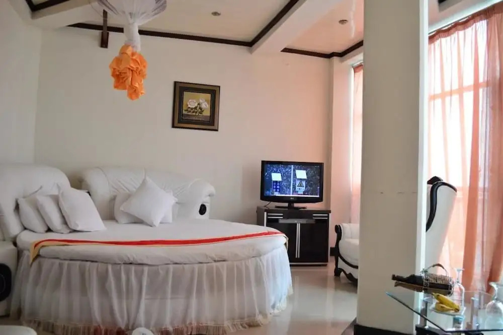 Lewi Hotel Piazza