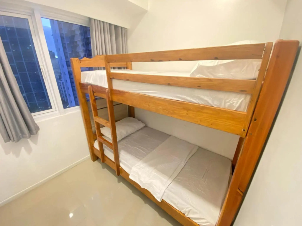 2 Bedroom Condo in Jazz Makati