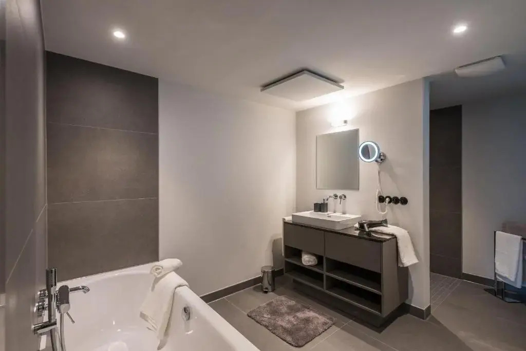 Golden Ball, Exclusive Serviced Apartments Munich
