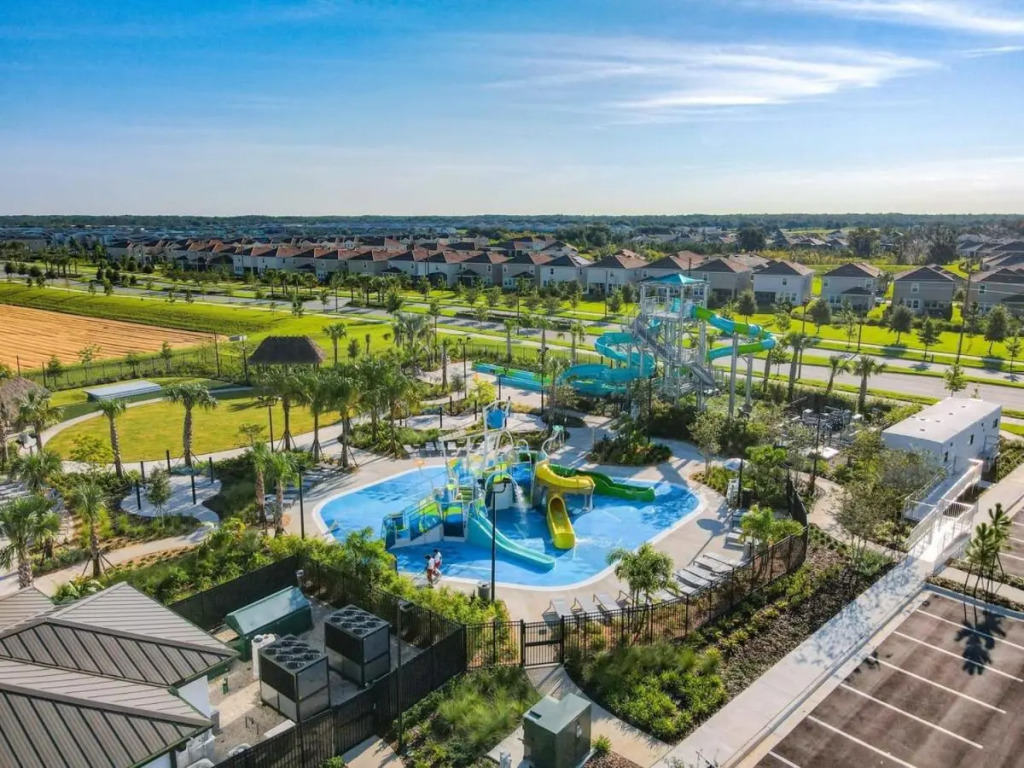 Gorgeous 3BR Condo with Laundry Room and free Waterpark