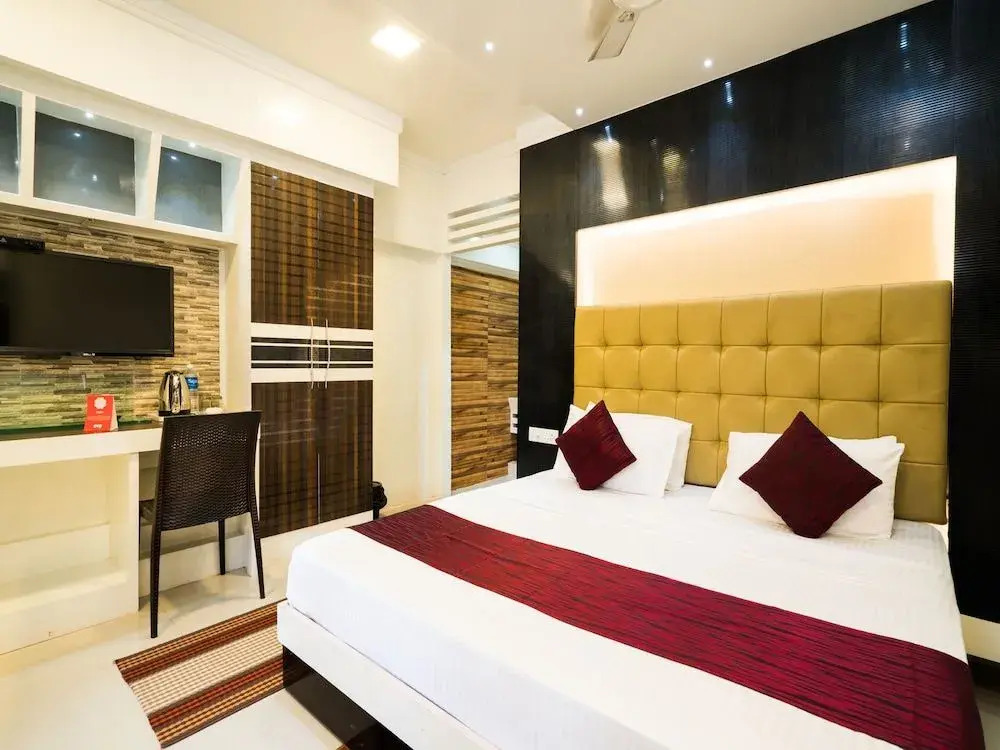 OYO 9943 Hotel Cocoa Tree