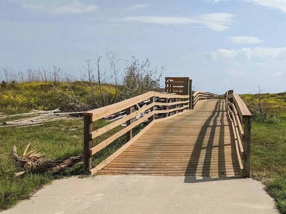 Gulf-view New-build W/ Pool & On-site Beach Access 4 Bedroom Home