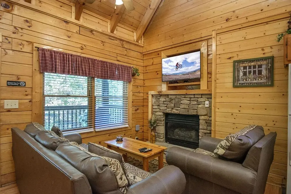 Lockers Lodge by Eagles Ridge Resort