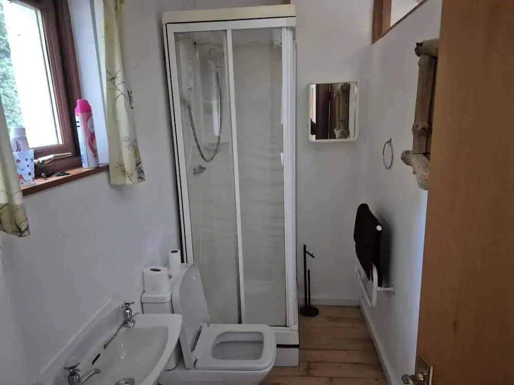 Bellhouse Hassendeanburn- Sleeps 10 hot tub