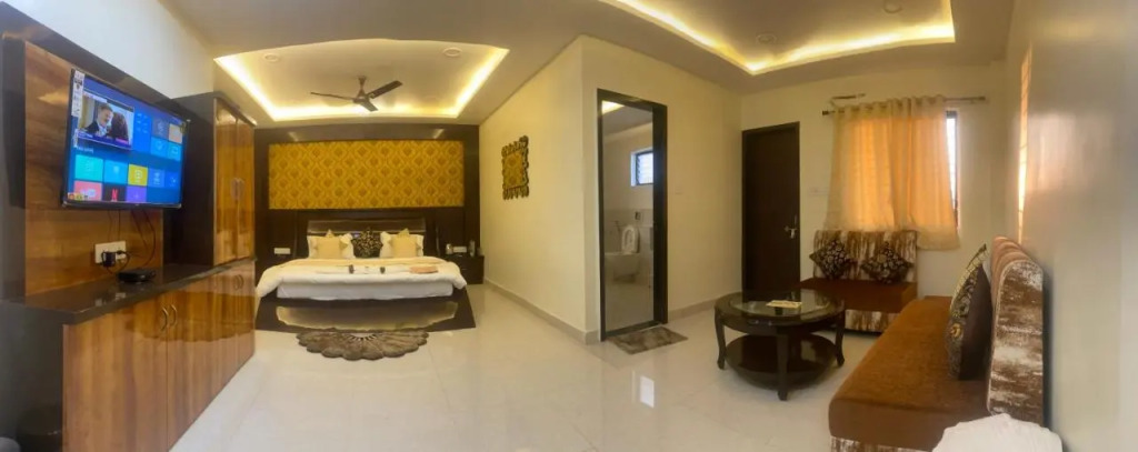 Hotel Golden Bliss