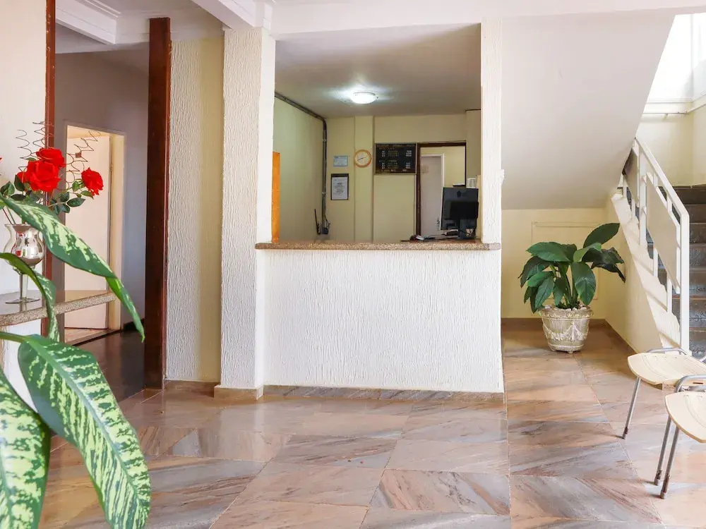 OYO Bocaiuva Palace Hotel