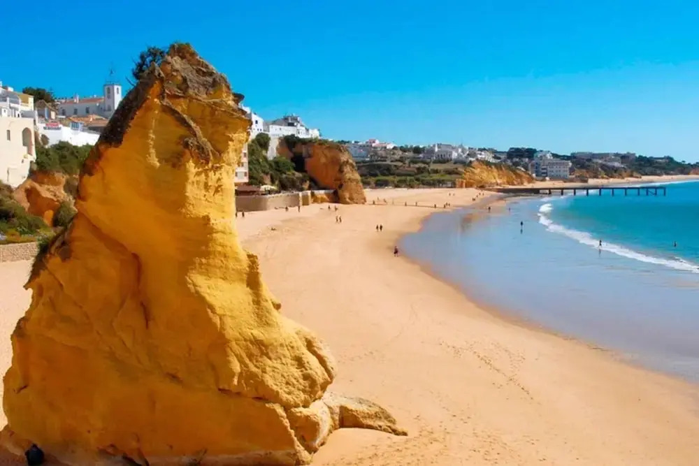 Apartment With one Bedroom in Albufeira, With Wonderful sea View, Shared Pool, Balcony