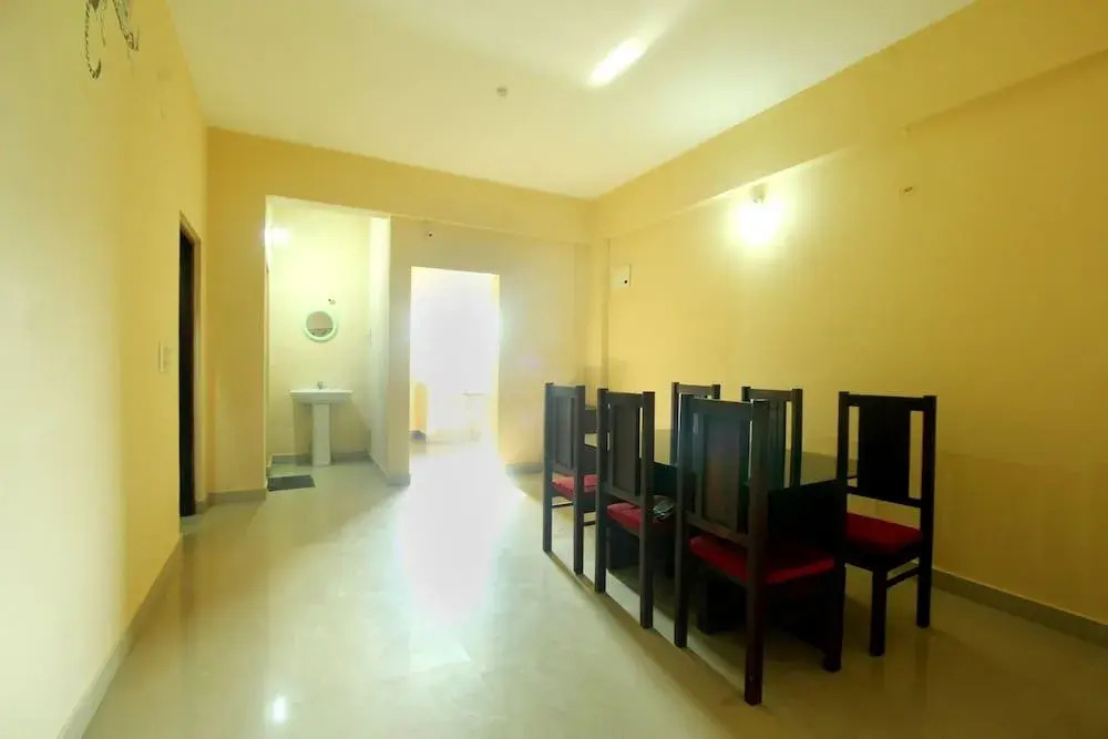 OYO 22514 Live Inn
