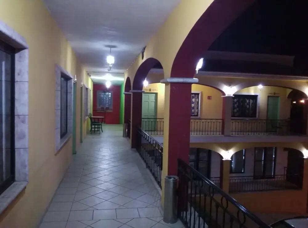 Plaza Los Dorados