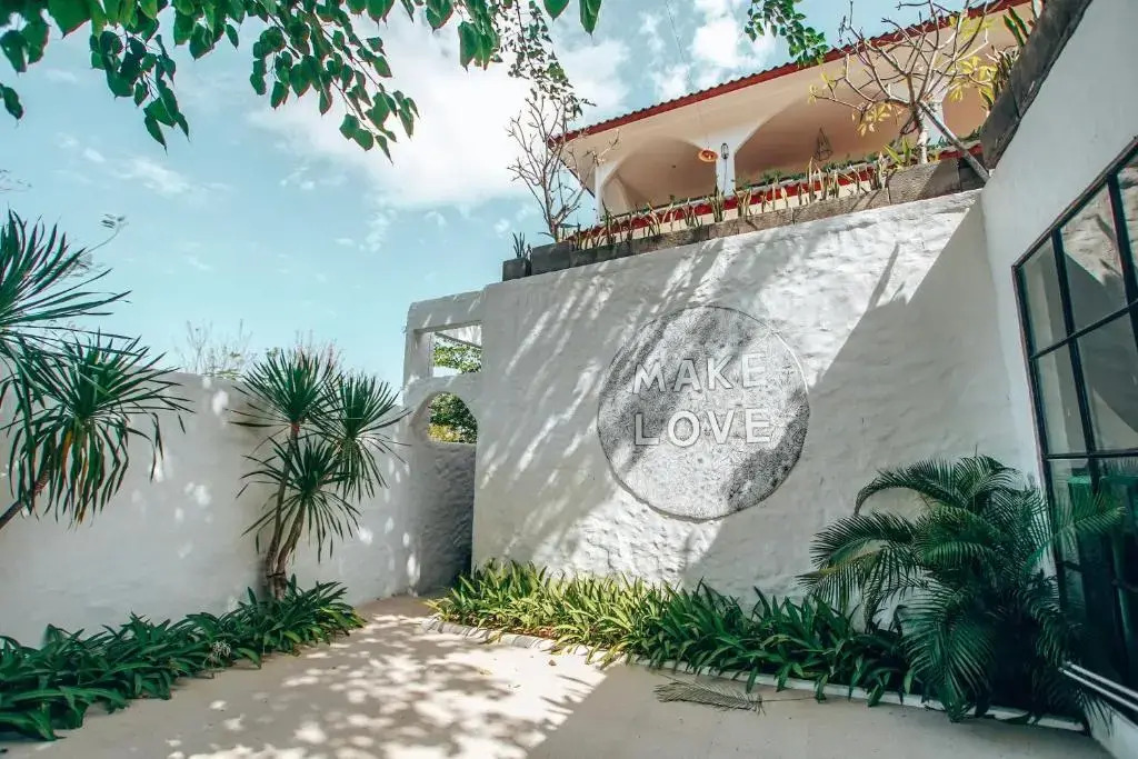 Nazeki Villa