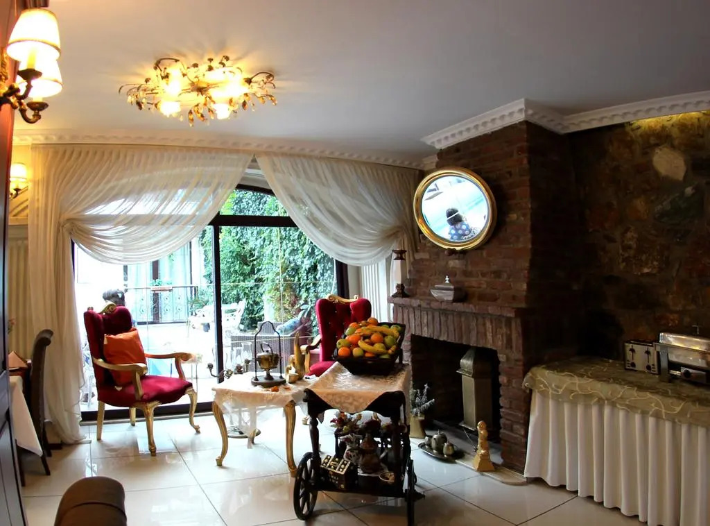 Saint John Hotel