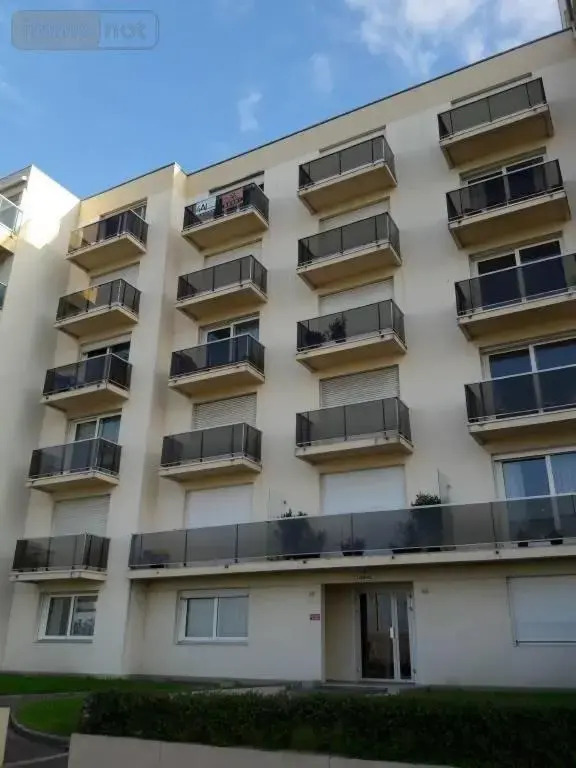 studio lumineux RDC vue sur mer parking privé