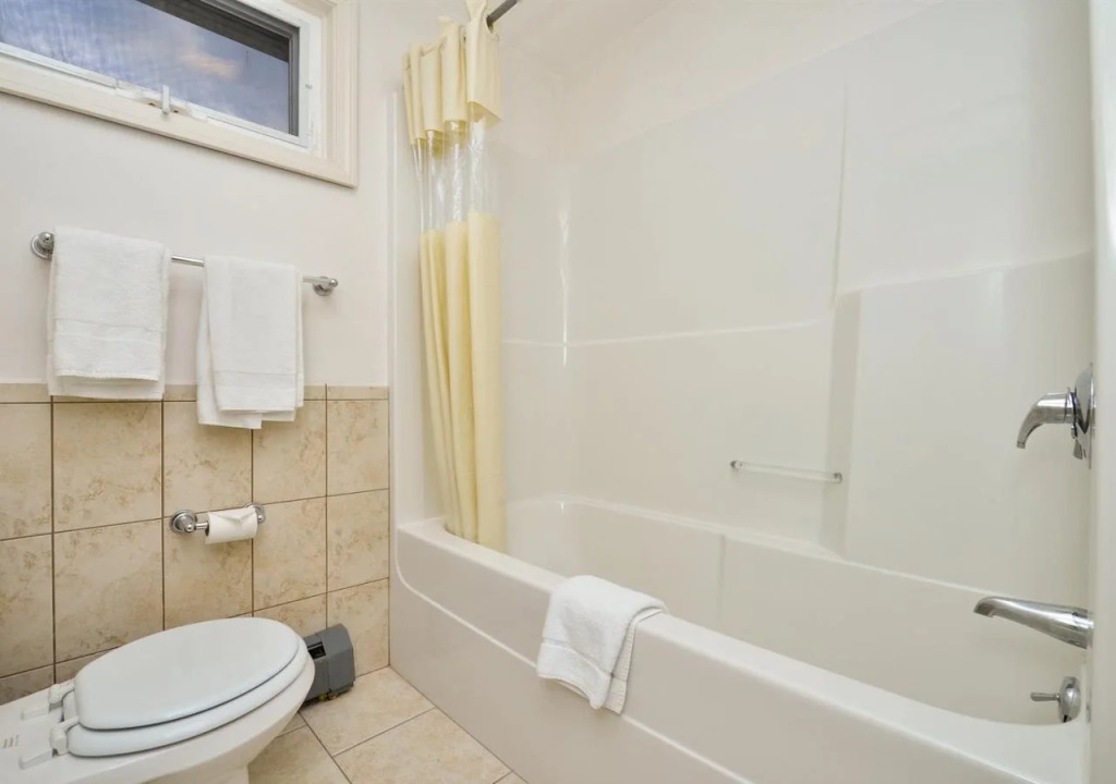 Americas Best Value Inn Providence-North Scituate
