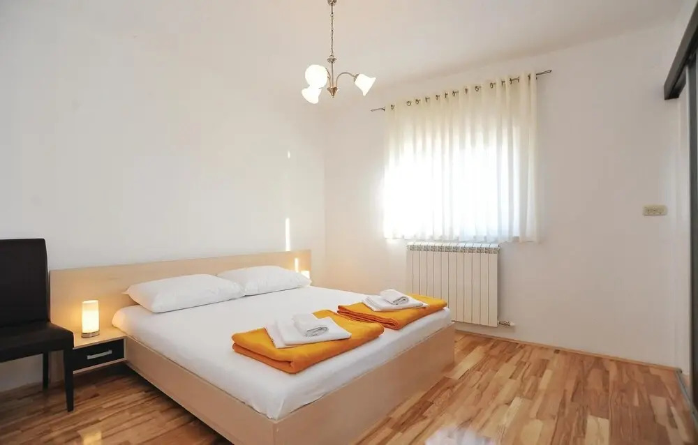 Awesome Home in Pakostane With Wifi and 5 Bedrooms
