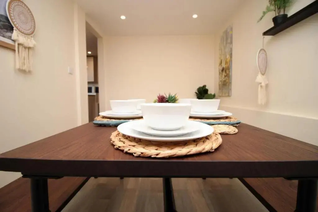Cliftonmeade by Mia Living 2 bedroom apartment with free parking