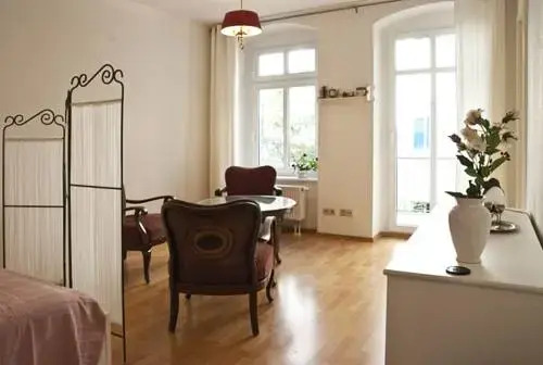 Salon Rouge