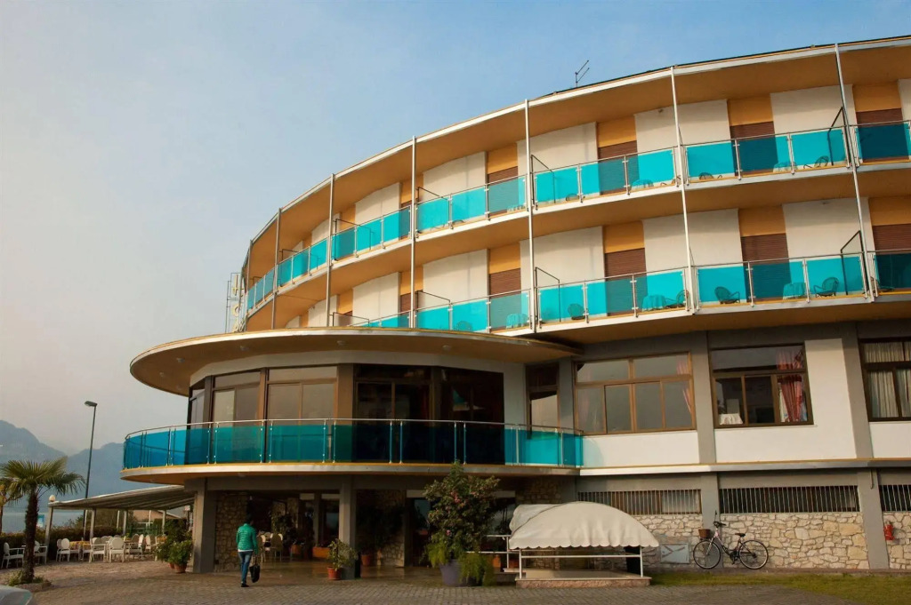 Hotel Caribe by Double Hospitality