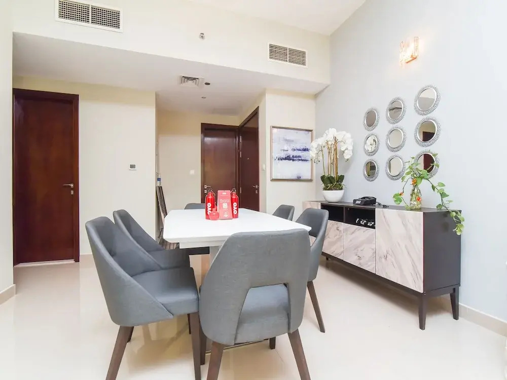 OYO 242 Home Marina Suites 2 BR
