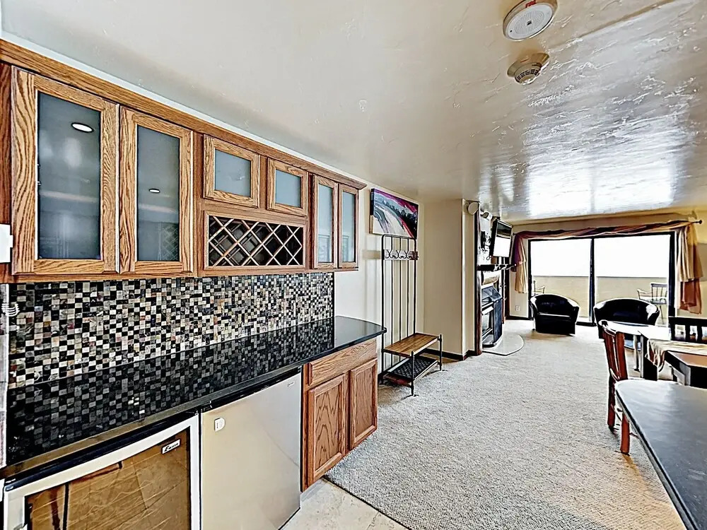 New Listing! Updated Ski Getaway -- Steps To Lift 2 Bedroom Condo
