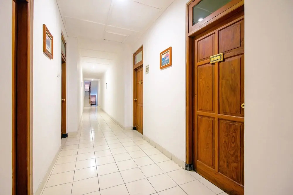 Oyo 1602 Trim Tiga Hotel