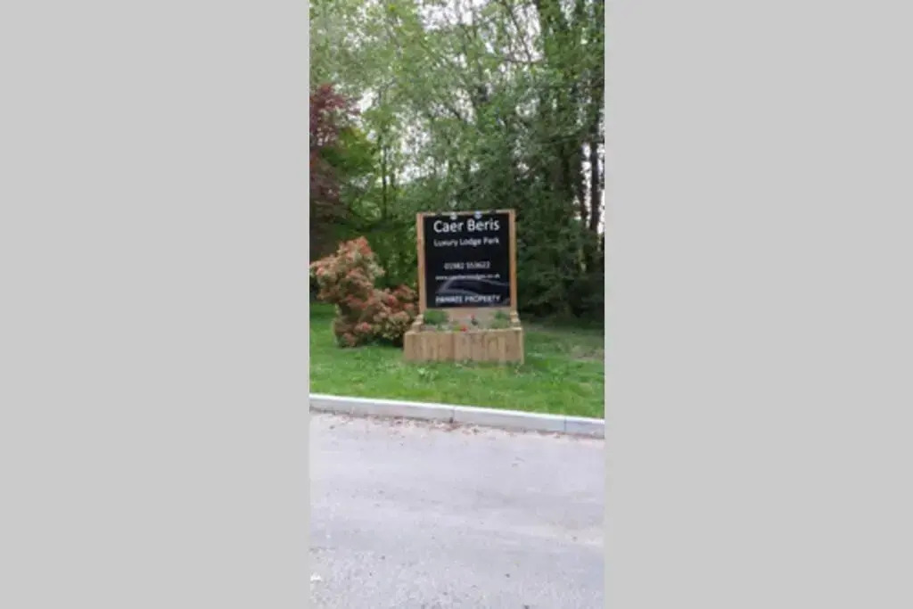 8F Lakeside Lodge Caer Beris Builth Wells