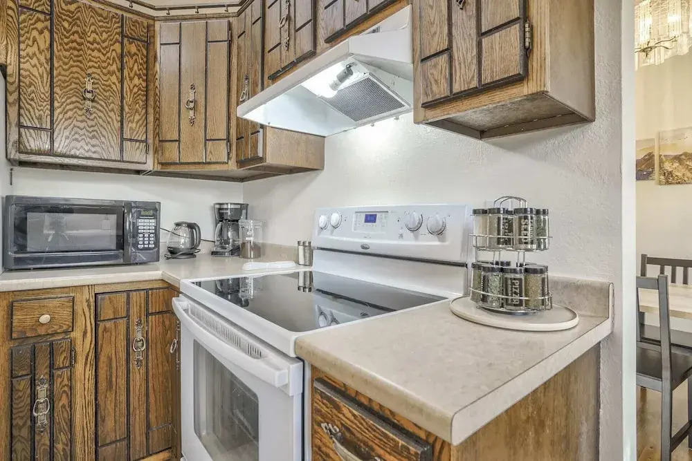 4BR Central Location & Near Parks!