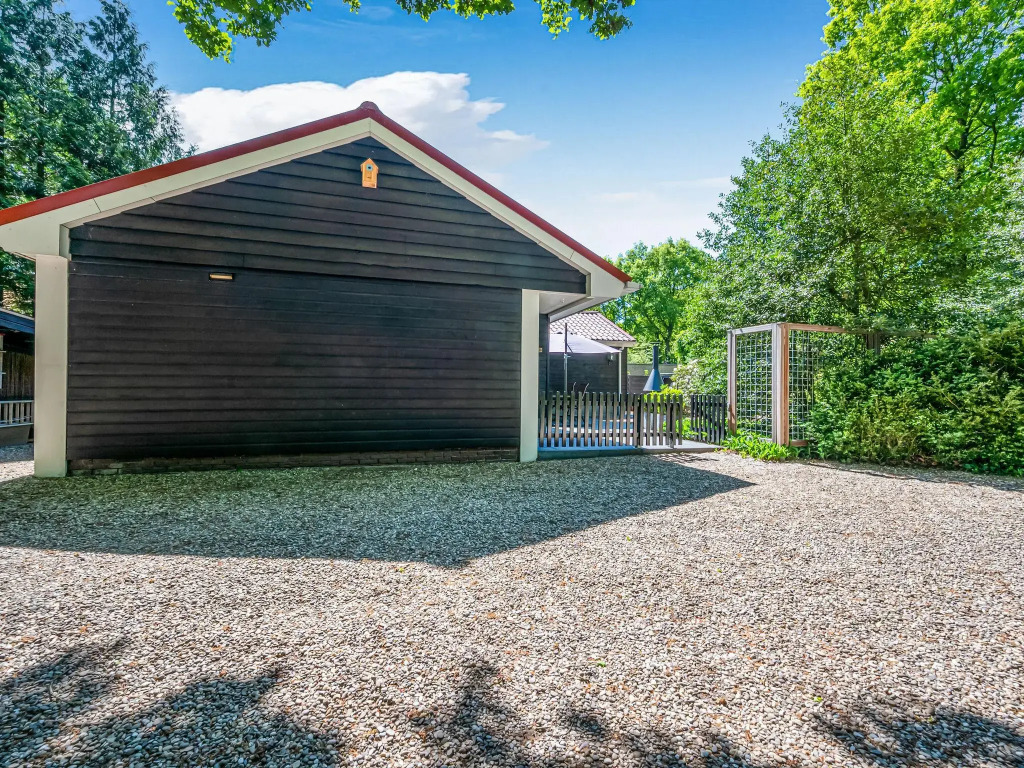 Serene Holiday Home in Ermelo with Large Furnished Garden