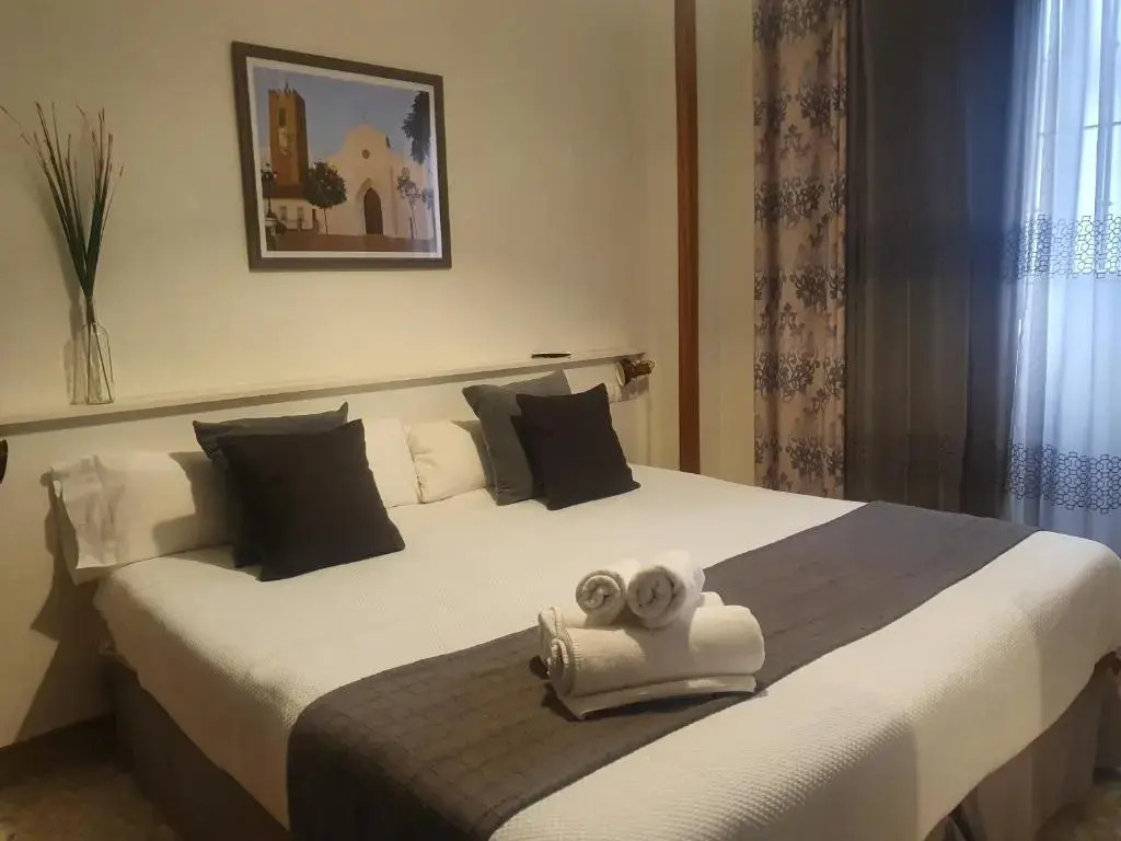 LUNA-Guest Rooms