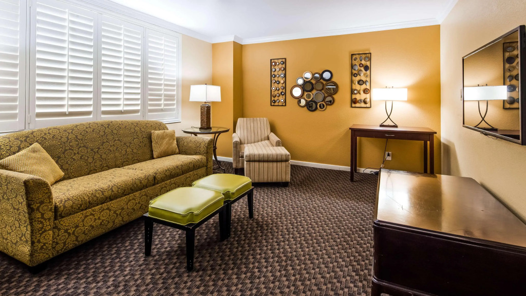 Best Western Plus Casino Royale - Center Strip