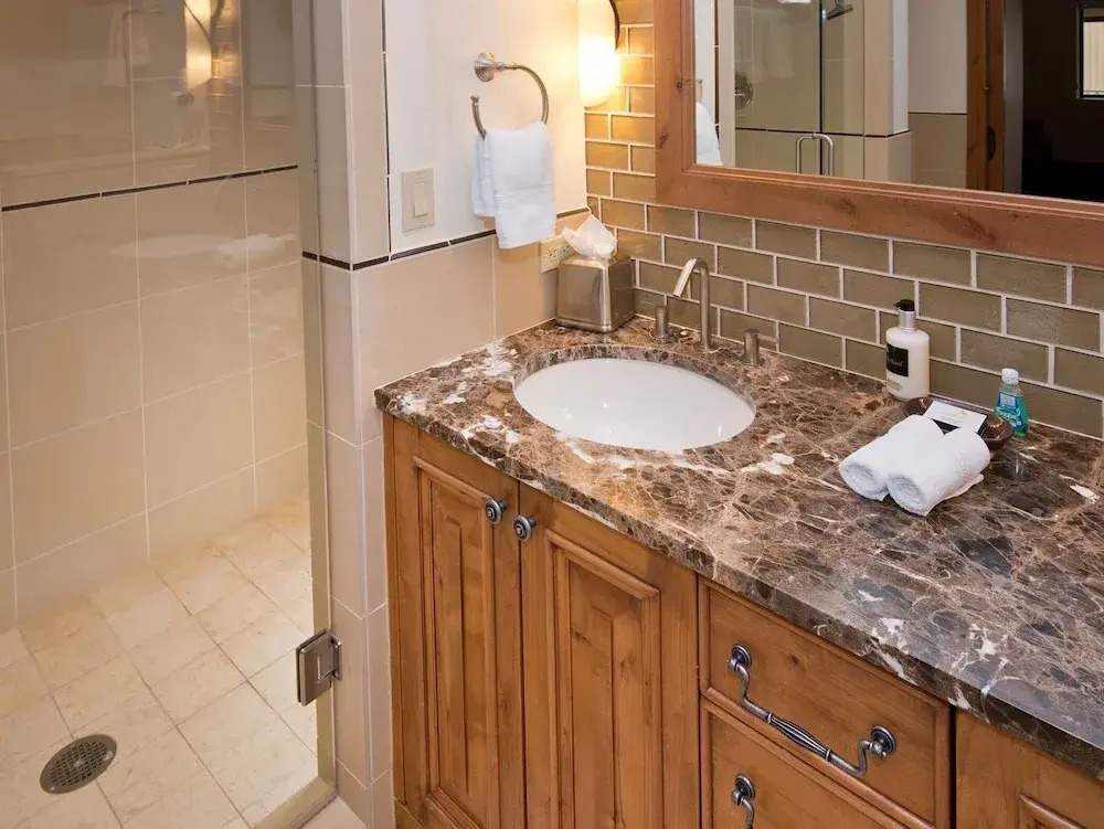 Landmark 4Br PentH 607