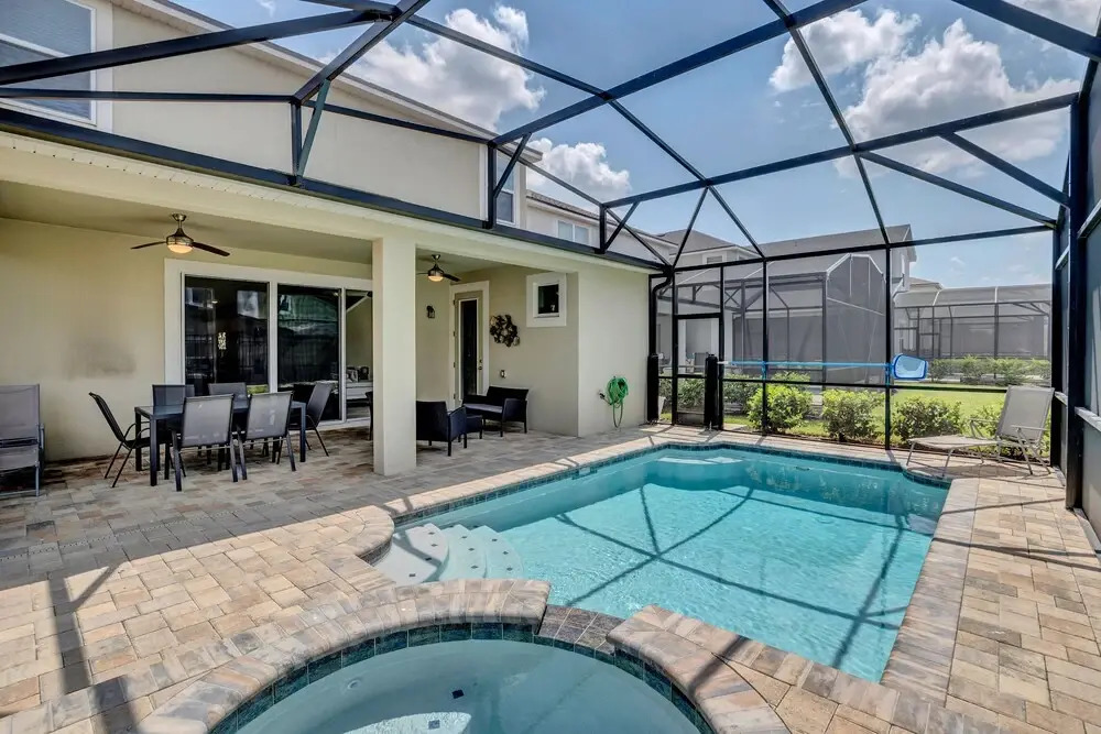 9023 Pelican Cove