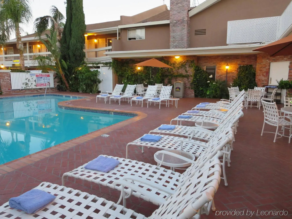Best Western Plus Carriage Inn