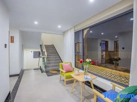 Lugu Lake Sunflower · Travel Secret Villa Lakeview Beautiful Stay