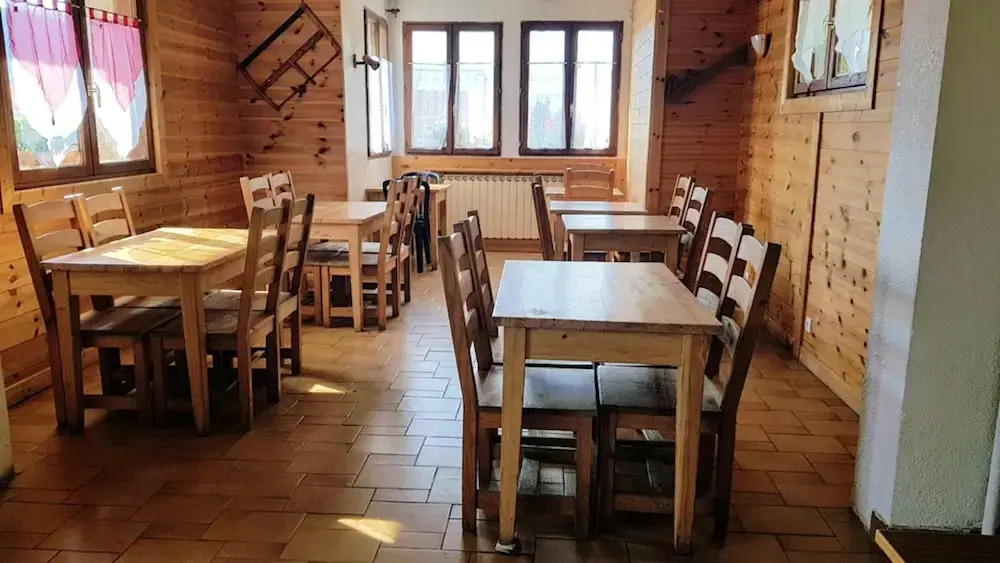 Property With 8 Bedrooms in Vars, With Balcony - 2 km From the Slopes
