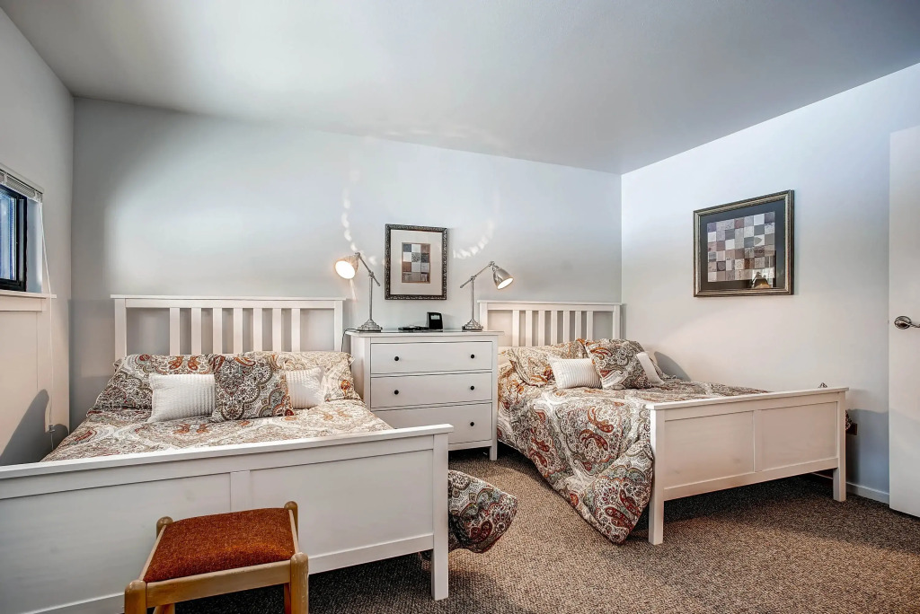 Ski Tip by Summit County Mountain Retreats